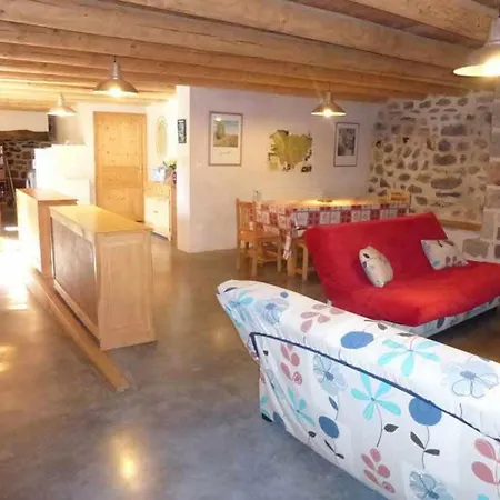 Pour 8 Pers A Avec Cheminee, Terrasse Et Acces 