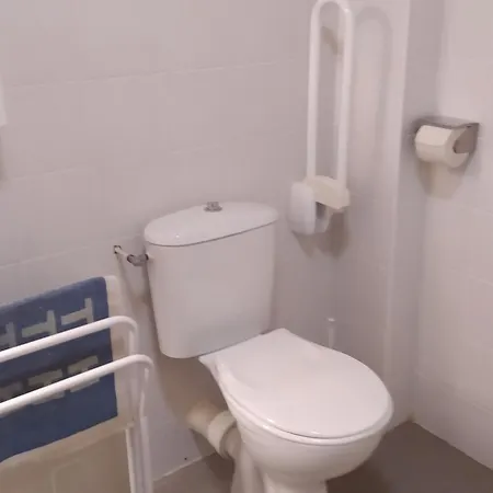 Pour 8 Pers A Avec Cheminee, Terrasse Et Acces 