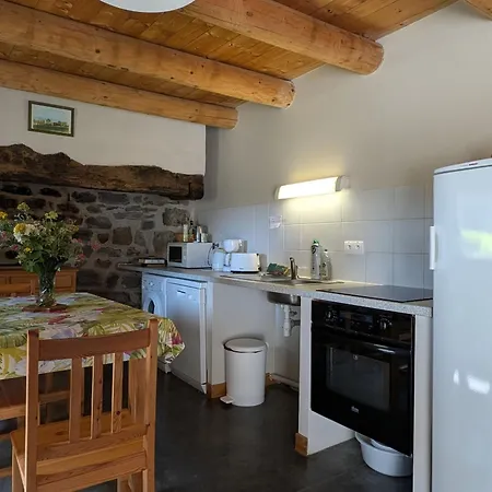 Pour 8 Pers A Avec Cheminee, Terrasse Et Acces 