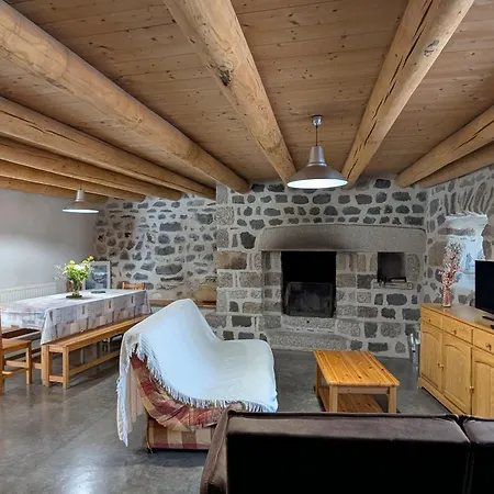 Pour 8 Pers A Avec Cheminee, Terrasse Et Acces 